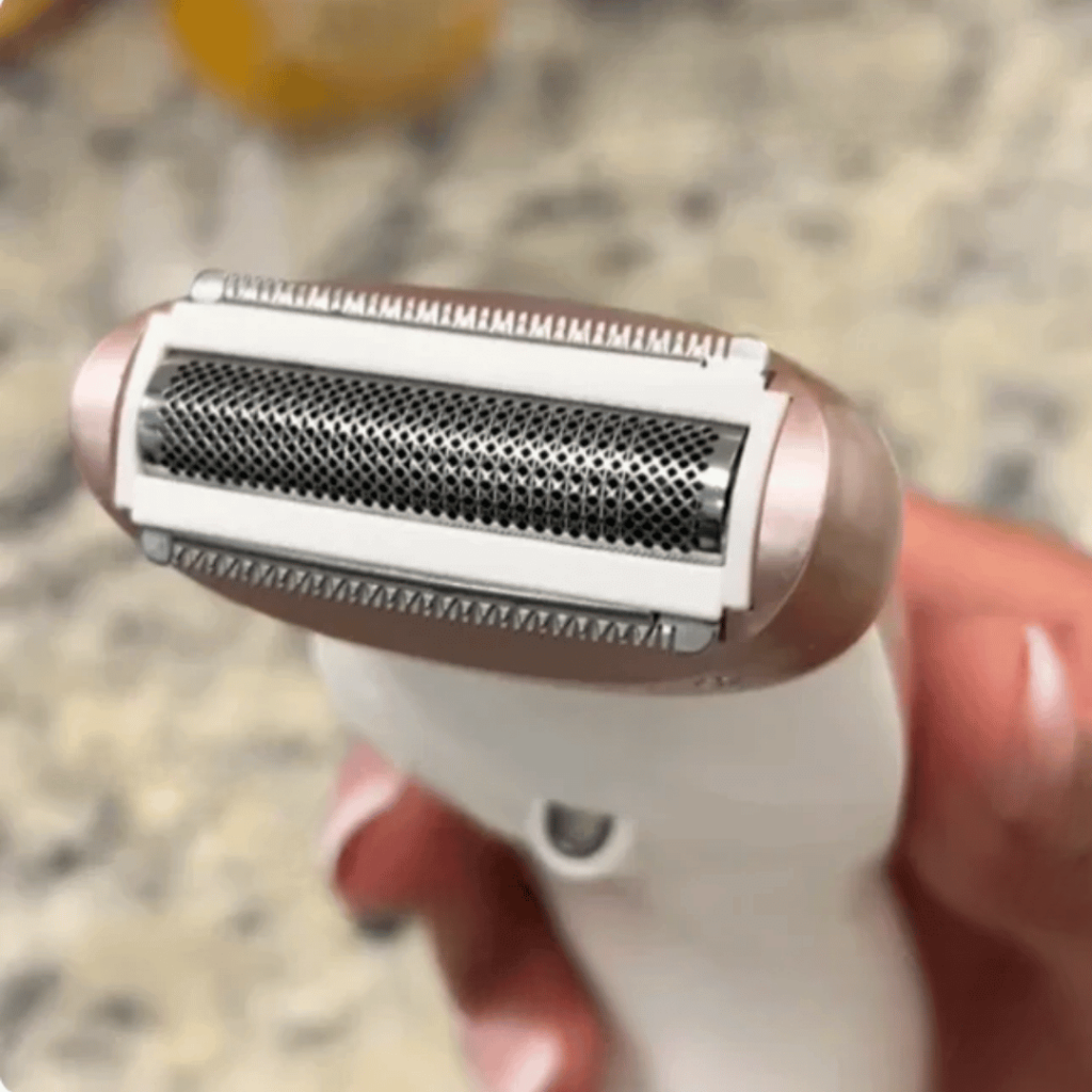 The Lady Razor (6)