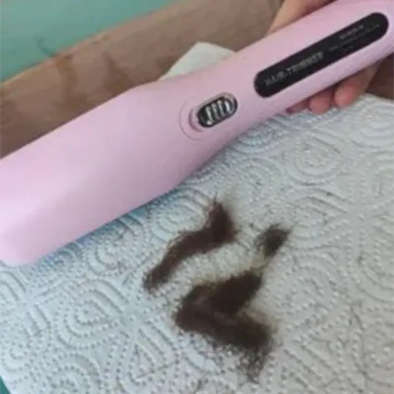 Zufriedene Kundin nach der Anwendung des BeautyHair Pro