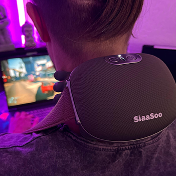 Vrouw die geniet van infrarood massage