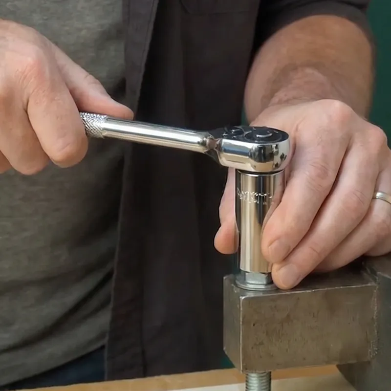 Sla Snugwear om en rits dicht