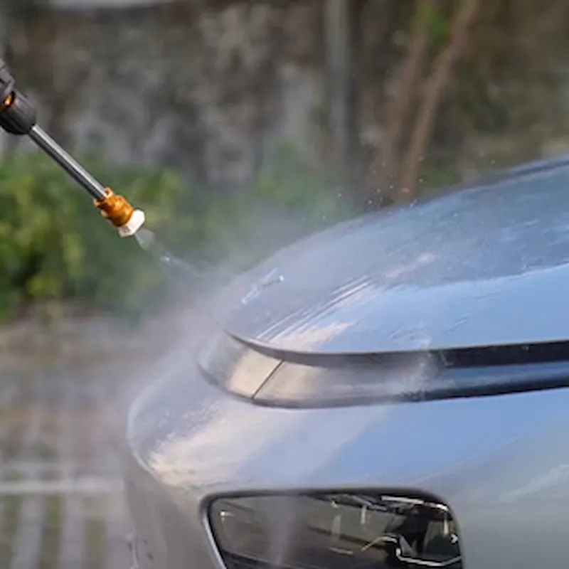 Groene aanslag verwijderen van terras met Aerowash