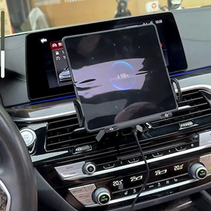 Telefoon die koel blijft en snel laadt in de SwiftMount