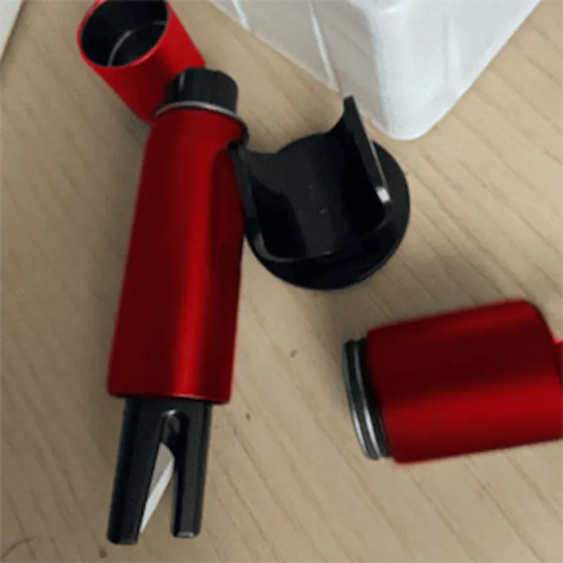 Moeder met Safekey aan sleutels — altijd bij haar